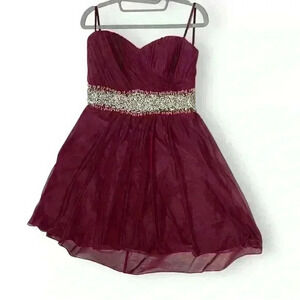 Formal Short Dress with Beaded Waist Burgundy Size 11 by Sequin Hearts
